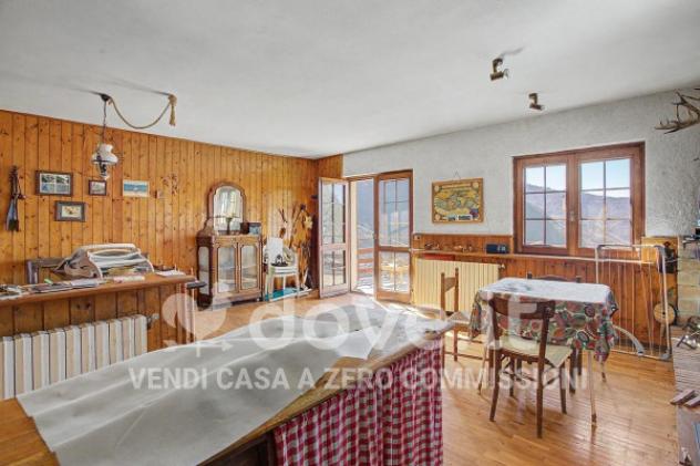 Casa indipendente di 120 m² con 4 locali in vendita a Maccagno con Pino e Veddasca - Foto 3