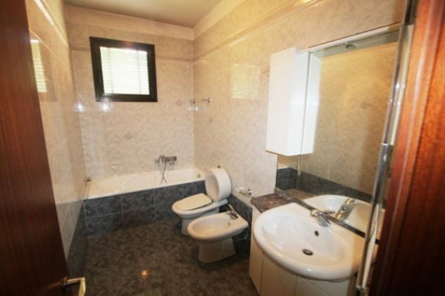 Appartamento di 131 m² con 4 locali e box auto in vendita a Padova - Foto 9
