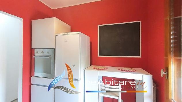 Bilocale con terrazzo: comfort e quiete per chi si trasferisce per lavoro - Foto 5