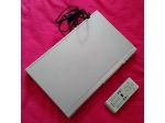 Lettore DVD/DivX Philips DVP3040 di colore argento.