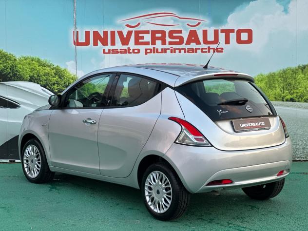 Lancia Ypsilon 1.2 Benzina 69cv Silver 2016 - Foto 4