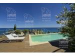 ESCLUSIVA PROPRIETÀ DI PRESTIGIO CON VISTA MARE TOTALE, PISCINA PANORAMICA  &hellip;