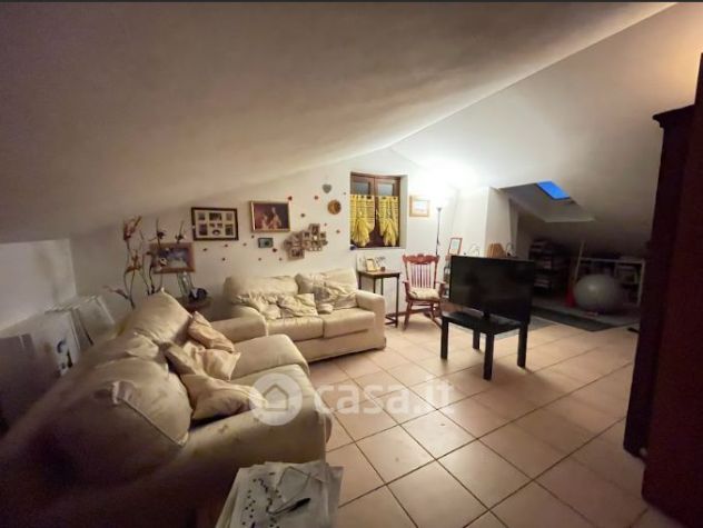 CASA TRANQUILLA AL CENTRO STORICO DI CESANO BOSCONE CASA SEMI INDIPENDENTE SU - Foto 9