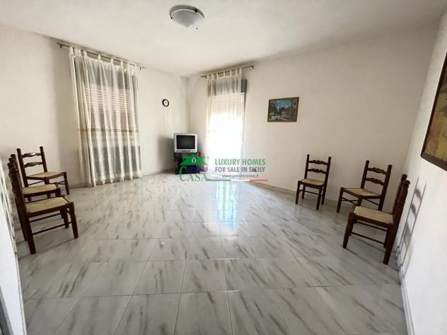 Rif.2160 - Casa disposta ad angolo zona ospedale vecchio, Comiso - Foto 3