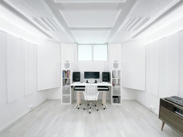Noleggio studio attrezzato per musica e podcast – Milano - Foto 5