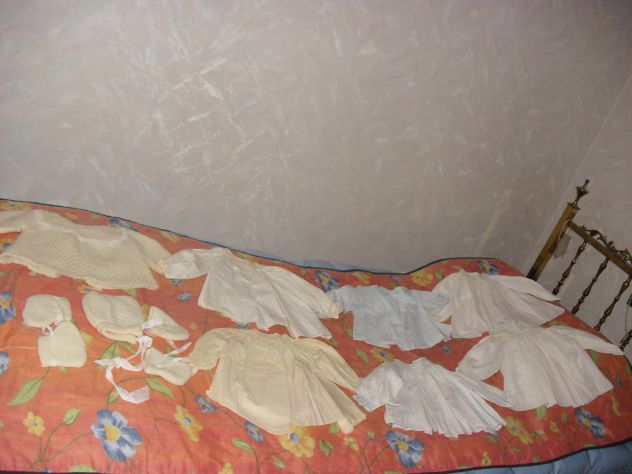 vestine neonato ricamate a mano punto smock