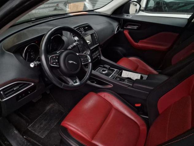 JAGUAR F-Pace 2.0 D 180 CV AWD aut. R-Sport *MOTORE RUMOROSO* rif. 23787225 - Foto 9