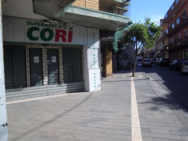 CODICE 6505 BOTTEGA ANGOLARE 181 MQ IN VIA V. EMANUELE III N. 1-3-5 - Foto 5