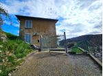 Casetta singola con giardino