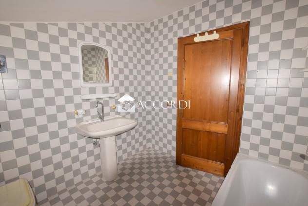 VILLINO di 9 vani e di 208 mq (MONFUMO) rif. FV145B - Foto 11