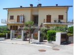 Appartamento con mansarda, 51 mq di terrazzi garage e piscina