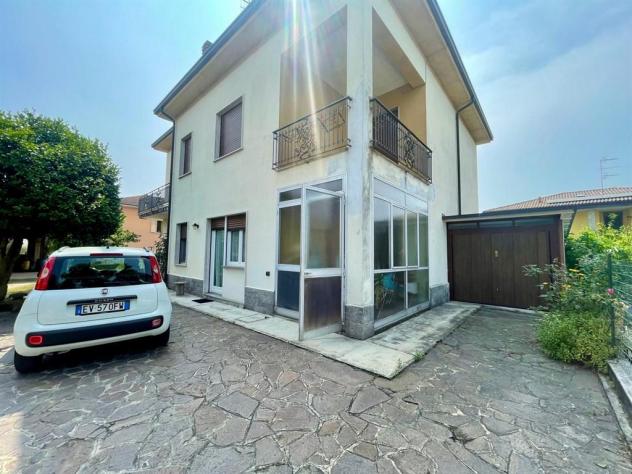 VILLA SINGOLA BIFAMIGLIARE COMPOSTA DA 2 QUADRILOCALI - GIARDINO - Foto 7