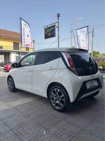 Toyota Aygo 1.0 VVT-i 69 CV 5 porte x-play TSS MMT - Foto 4