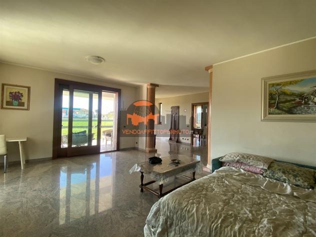 VILLA SINGOLA LIBERA SU QUATTRO LATI - Foto 5