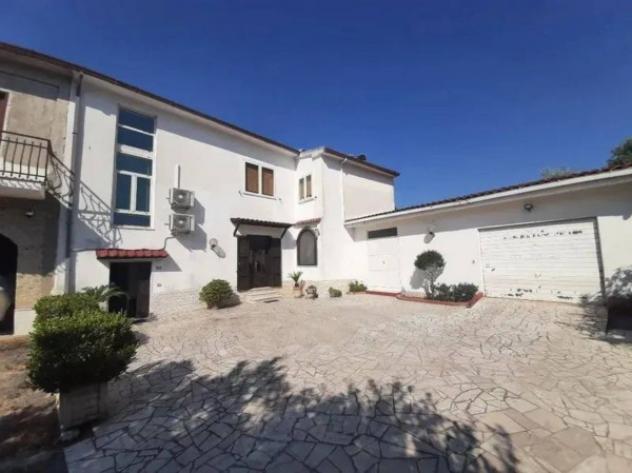 Immobile in asta di 325 m² con più di 5 locali e box auto in vendita a Castelforte - Foto 2