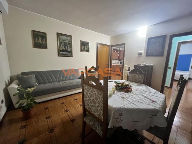 APPARTAMENTO IN PICCOLO CONTESTO, CON BOX E CANTINA - Foto 6