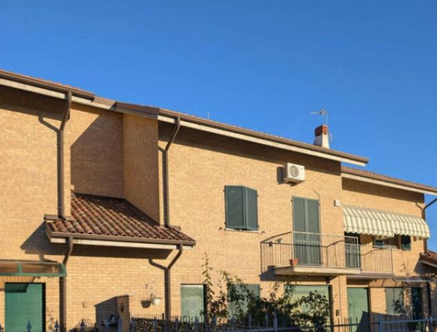 Immobile in asta di 112 m², box auto in vendita a Voghera - Foto 2