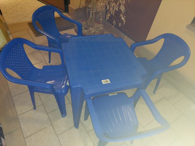 tavolino per bimbi con 4 sedie