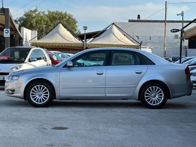 AUDI A4 2.0 130 cv - Foto 4