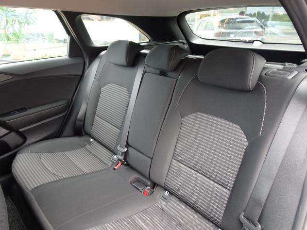 Kia ceed 1.6 CRDi 136 CV MHEV iMT SW Business Class - Foto 10