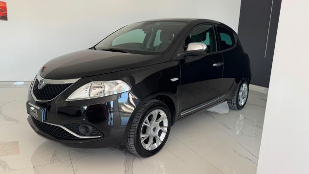 Lancia Ypsilon 1.2 69 CV 5 porte S&S Platinum - Foto 4