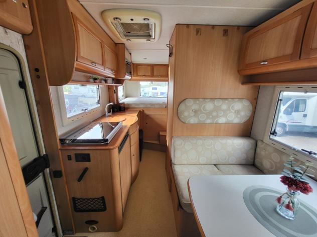 CAMPER ELNAGH DUCATO MANSARDATO 6 POSTI LETTO MATRIMONIALE GARAGE FOTOVOLTAICO GENERALI USATO - Foto 9