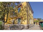 Casa indipendente di 220 m² con più di 5 locali e posto auto in vendita a F &hellip;