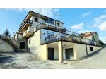 VENDESI APPARTAMENTO PRESENTE IN UNA VILLA BIFAMILIARE VIA A. MORO, 10 – VENOSA