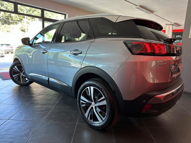 PEUGEOT 3008 1.5HDI ALLURE EAT8 130cv - Foto 5