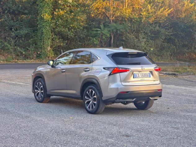 Lexus NX 300h Hybrid 4WD CV-197 F-Sport E6 Automatico 2014 - Foto 4