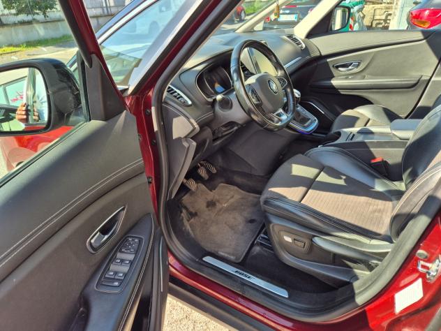 Renault Grand Scenic dCi 8V 110 CV Energy Zen BOSE - Foto 8