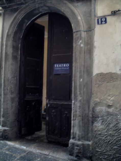 EDIFICIO MULTIPIANO IN VIA S.S. SALVATORE 12, A CALTAGIRONE (CT)