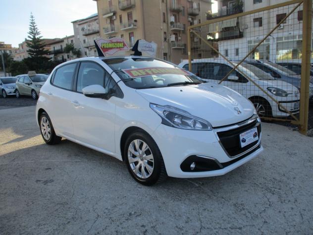 Peugeot 208 1.4 HDi 68 CV 5 porte Allure - Foto 3