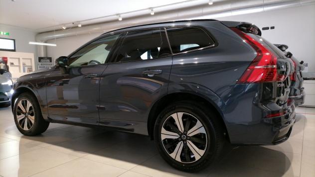 Volvo XC60 XC60 T6 Plug-in hybrid AWD automatico Plus Dark MY25 - Foto 3