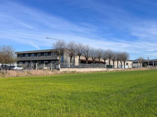 Immobile di 3300 m² con 5 locali in affitto a Torbole Casaglia - Foto 5