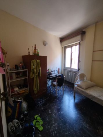 OFFRO DUE CAMERE SINGOLE PER STUDENTI IN VIA CANTARANE 38 - Foto 3