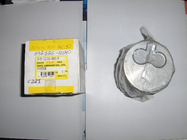 ISUZU Engine C221 - Pistone codice 512111-065-0