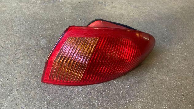 Fanale posteriore DX originale Alfa Romeo 147 (46556347) - Foto 3