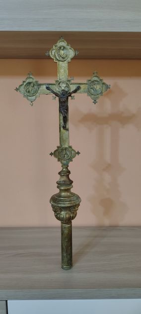 R137 - ANTICO CROCIFISSO DA PROCESSIONE