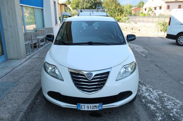 Lancia Ypsilon 0.9 TwinAir 85 CV 5p Metano Elefantino - Foto 2
