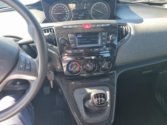 Lancia Ypsilon 1.0 FireFly 70cv S&S Hybrid SILVER - Foto 9