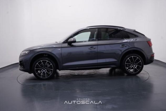 AUDI Q5 SPB 40 TDI quattro S tronic S line Black Line rif. 22581112 - Foto 3