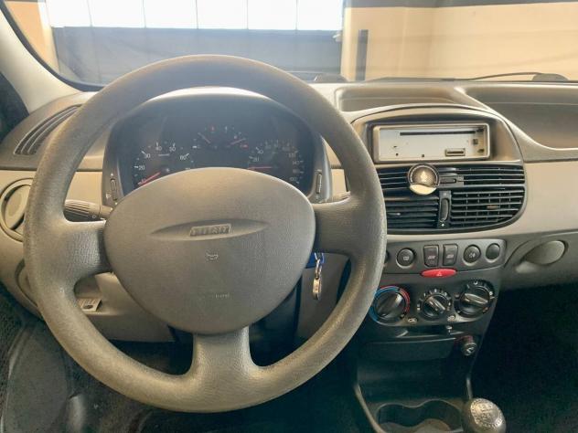 Fiat Punto 1.2i 16V cat 5 porte EL - Foto 7