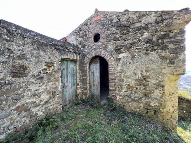 Casa di campagna in Via Campanina