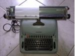 Macchina da scrivere elettrica Olivetti Lexikon 80 E