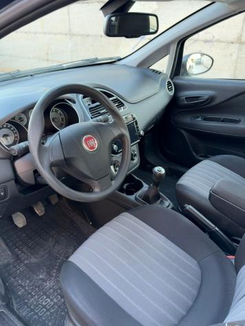 Fiat Punto 1.3 MJT II S&S 95 CV 5 porte Street - Foto 8