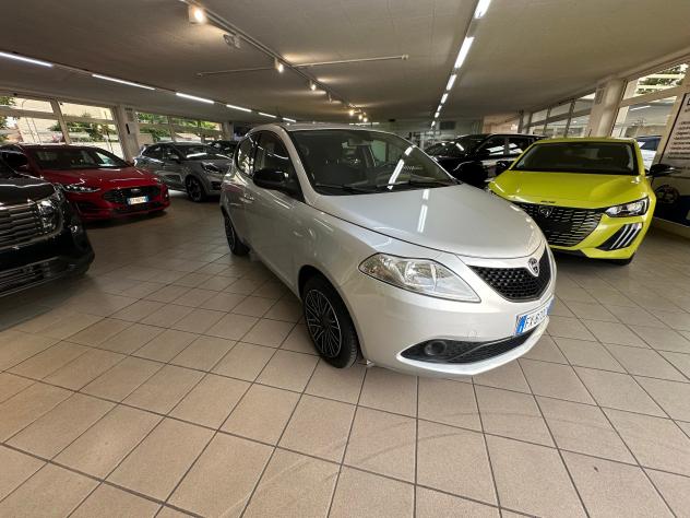 Lancia Ypsilon 3ª serie 1.2 69 CV 5 porte S&S Gold - Foto 3