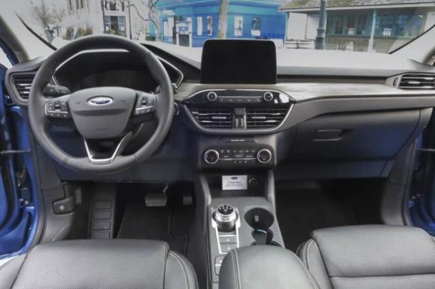 Ford Kuga 2.0 TDCI 120 CV S&S 2WD Titanium X ST-LINE - Foto 2