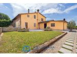 Casa singola in vendita a Lamporecchio 440 mq  Rif: 1418072