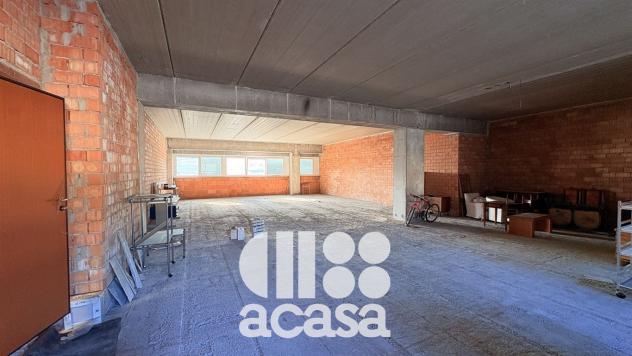 IIMMOBILE COMMERCIALE E RESIDENZIALE A CESENATICO - Foto 2